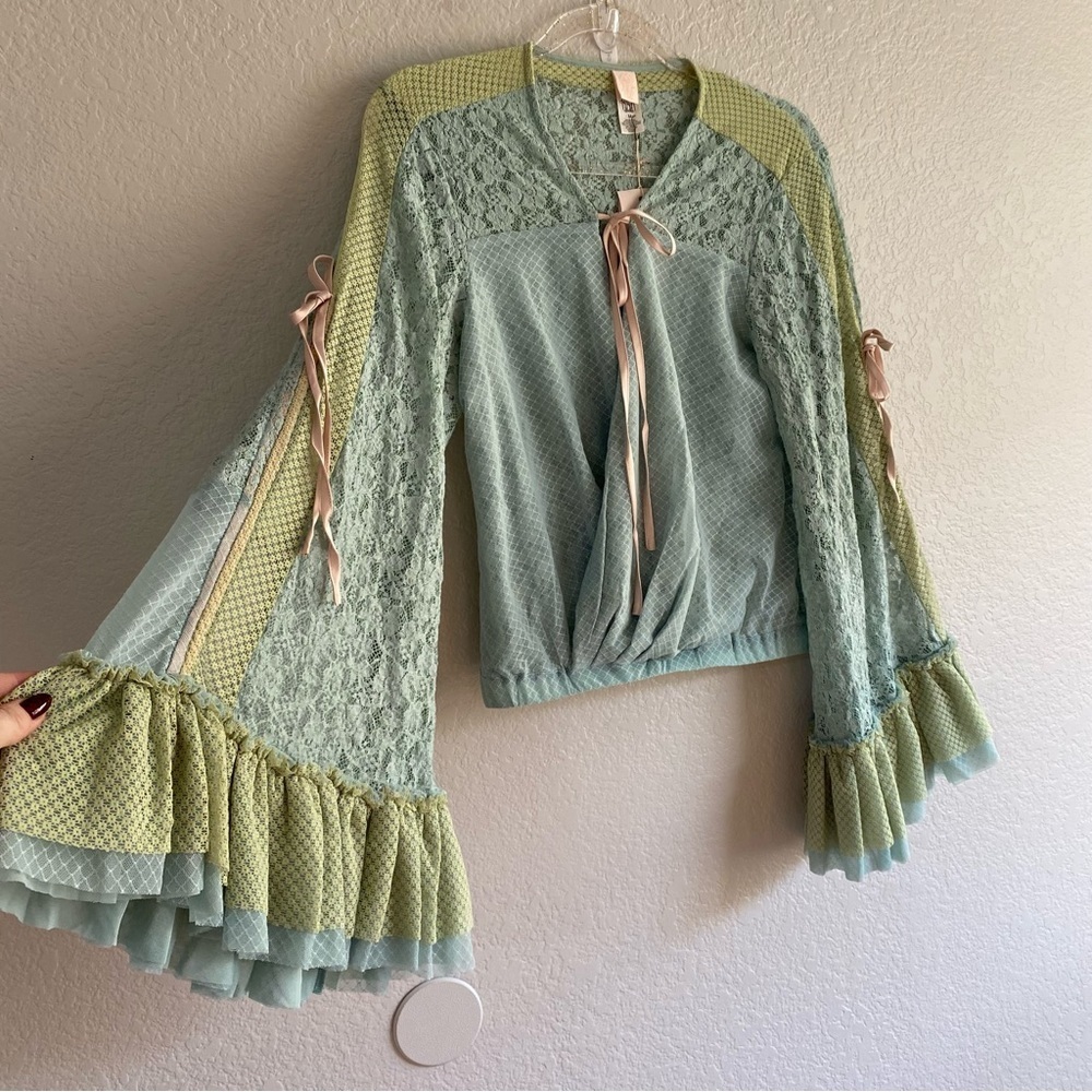 HAH Revolve Kim On H Lace Top Blouse Festival Bohemian New M Blue Combo - Picture 2 of 9